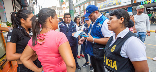 MIGRACIONES coordinará acciones para que se sancione uso de menores extranjeros en mendicidad MIGRACIONES coordinará acciones para que se sancione uso de menores extranjeros en mendicidad