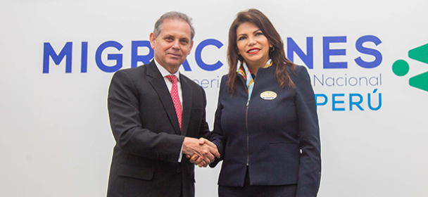 MIGRACIONES y Ministerio de Trabajo firman convenio para interoperar información de trabajadores extranjeros MIGRACIONES y Ministerio de Trabajo firman convenio para interoperar información de trabajadores extranjeros